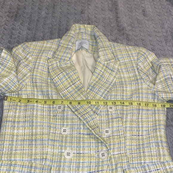 Maison d'Amelie Paris Tweed Short Sleeve Blazer/Jacket & Shorts. Multi Color. - Picture 5 of 13